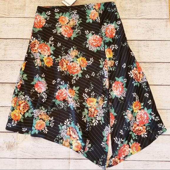 Walter Baker Sz 10 Assymetrical Split Floral Skirt - Picture 3 of 5
